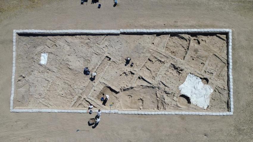 Çatalhöyük'ten 800 yıl daha eski! Karaman'da 10 bin yıllık sokak bulundu