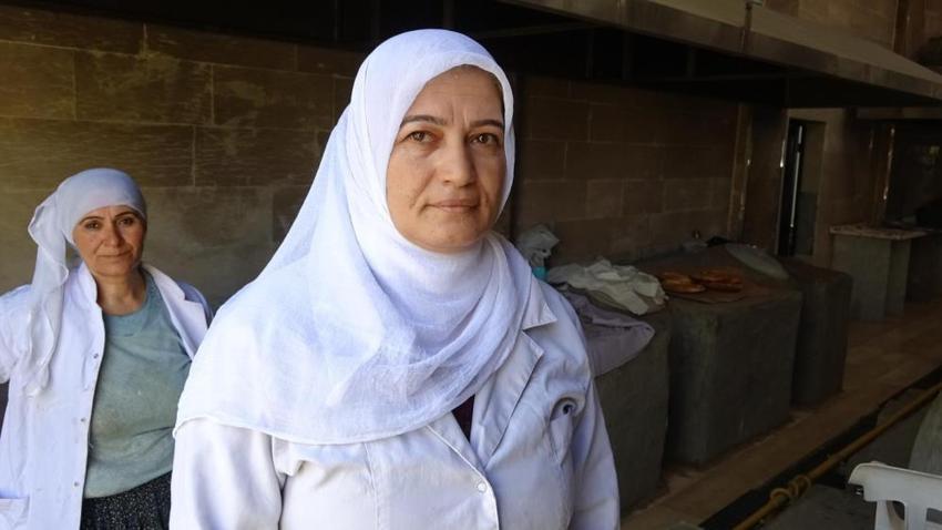 Daha önce hiç çalışmamışlardı: Mardin'de 15 kadın kolları sıvadı, günde bin 500 adet üretmeye başladı