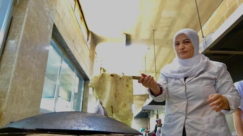 Daha önce hiç çalışmamışlardı: Mardin'de 15 kadın kolları sıvadı, günde bin 500 adet üretmeye başladı