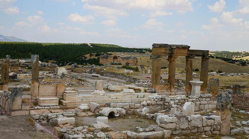 'Garnizon Kenti'nde büyük keşif: Uşak'ta bulundu, antik dünyanın sırlarını aralıyor: İngiliz Stonehenge'ine benziyor!