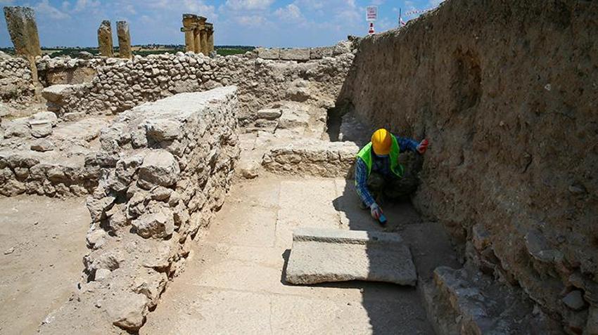 'Garnizon Kenti'nde büyük keşif: Uşak'ta bulundu, antik dünyanın sırlarını aralıyor: İngiliz Stonehenge'ine benziyor!