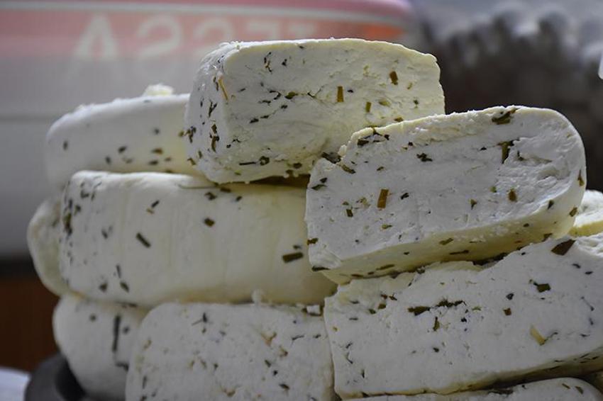Van'ın vazgeçilmezi, yapımı 6 ay sürüyor! Kilosu 500 liraya çıktı, artık mecburuz