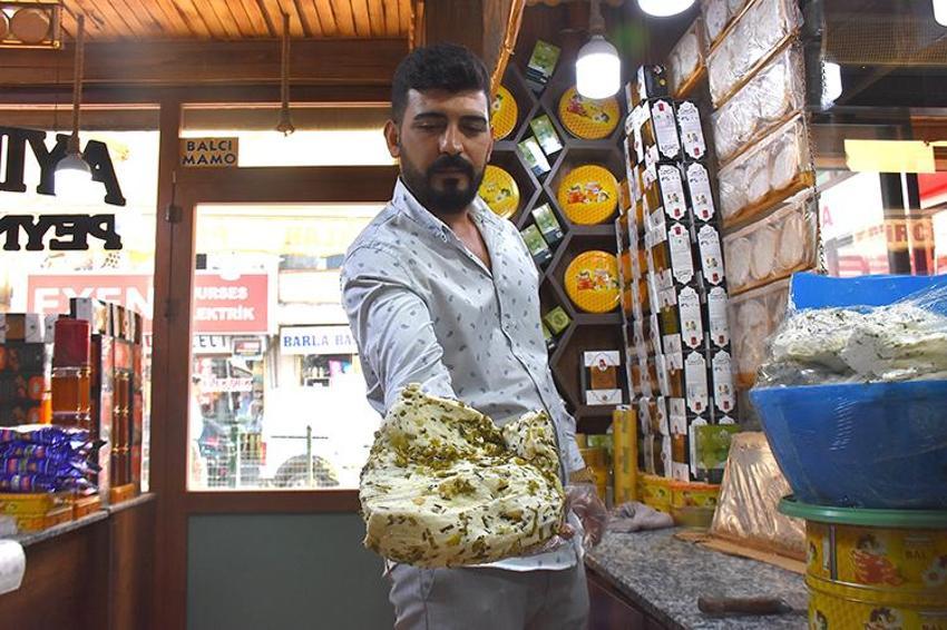 Van'ın vazgeçilmezi, yapımı 6 ay sürüyor! Kilosu 500 liraya çıktı, artık mecburuz
