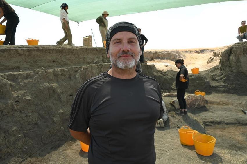 Eskişehir'de emekli çiftten herkese ilham verecek tutku! 7 saatlik yol gelip tarihe dokunuyorlar