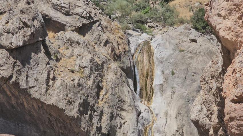 Hakkari'nin saklı cenneti: Ziyaretçileri büyülüyor