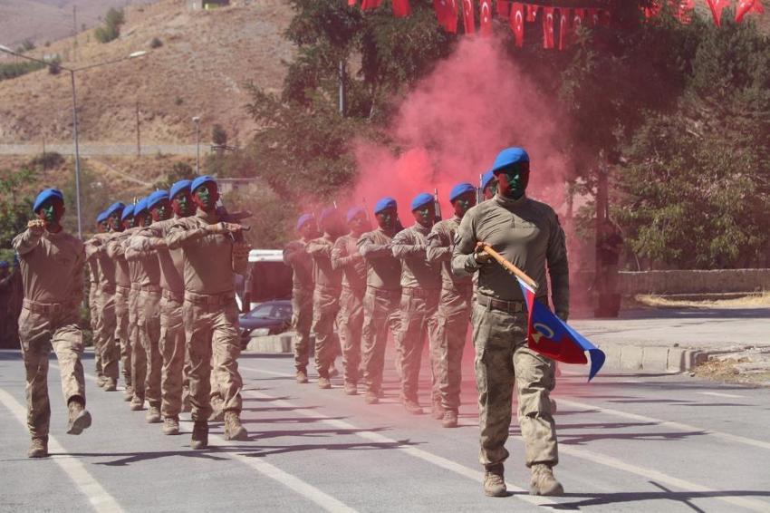 İşte tam o an... Birçok ilde 30 Ağustos'a özel yapıldı