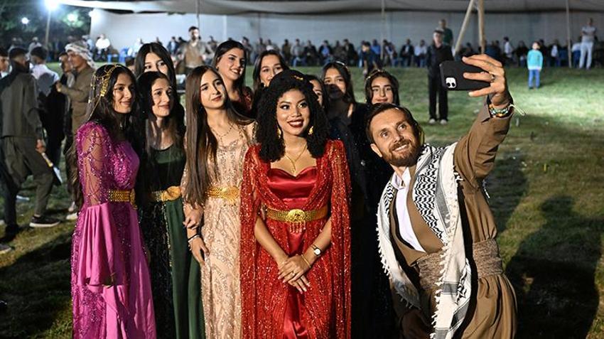 Panama'dan geldi, Vanlı Harun ile evlendi: Görünce kocam olacağına inandım