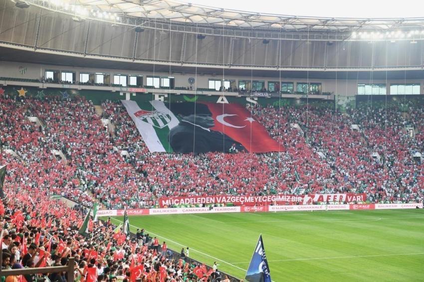 Bursaspor'u bu kez çocuklar destekledi! Tribüne taraftar desteği