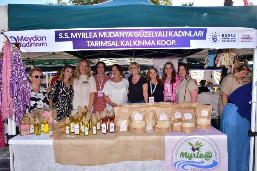Bursa'da meydan kadınların: Dayanışma Pazarı açıldı