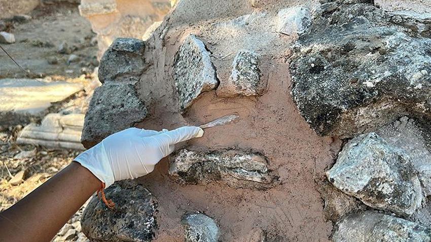 Çanakkale'de iki bin yıllık gizemli yapı: 25 kişilik ekiple gün yüzüne çıkarıldı, yeniden ayağa kaldırılacak