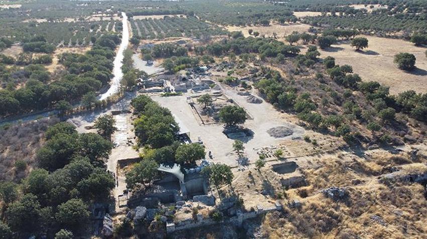 Çanakkale'de iki bin yıllık gizemli yapı: 25 kişilik ekiple gün yüzüne çıkarıldı, yeniden ayağa kaldırılacak