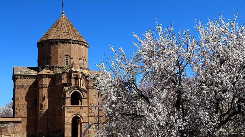 Akdamar Kilisesi'nde tarihi gün yaklaşıyor: 13. ayin için tüm hazırlıklar tamamlandı