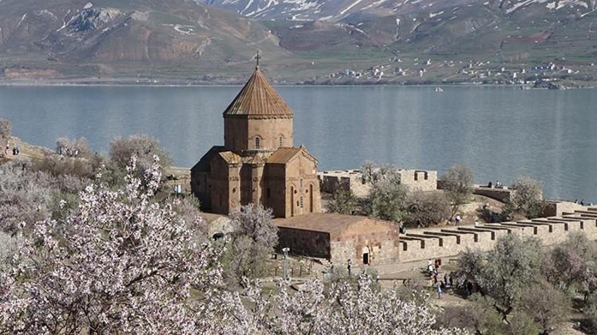 Akdamar Kilisesi'nde tarihi gün yaklaşıyor: 13. ayin için tüm hazırlıklar tamamlandı
