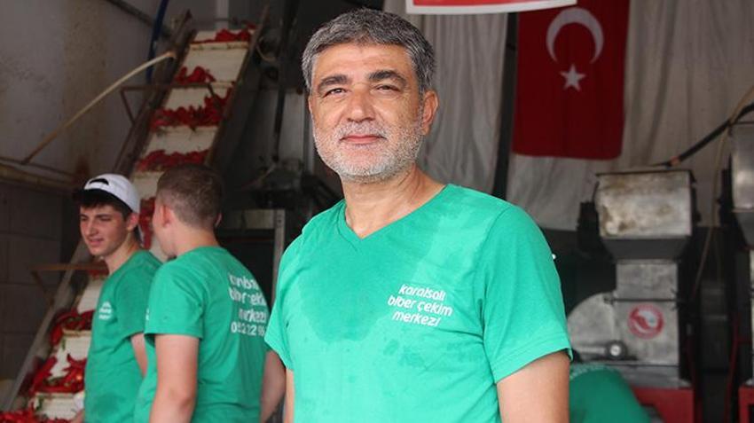 Adana'da salça sezonu açıldı: Kilosu 18 lira, artık elle değil, makinelerle yapıyorlar