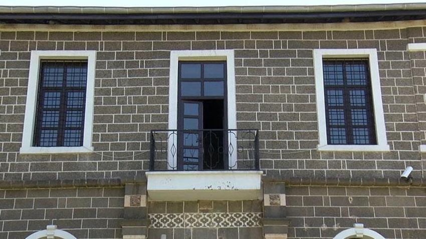 Dünyada eşi yok; obsidiyen taşıyla inşa edilen tek yapı Diyarbakır’da! Atatürk karargah olarak kullandı