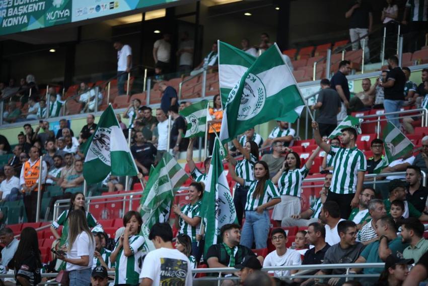 Konyaspor'da Deniz Ertaş, Uğurcan Çakır yerine geliyor! 7 milyon euroluk transfer