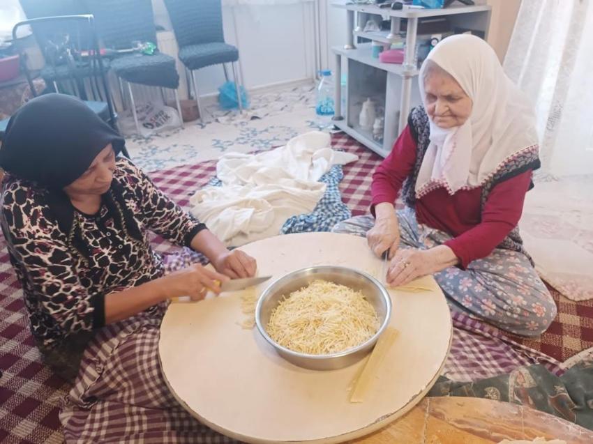 87 yaşında vazgeçemedi! Kışlık hazırlığı bu yıl onun yaşam sevinci oldu