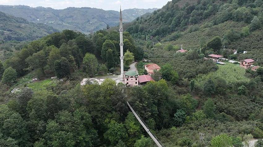 Samsunlu vatandaş babasının sözlerini unutmadı! Camiye kolay gitmek için köprü yaptı