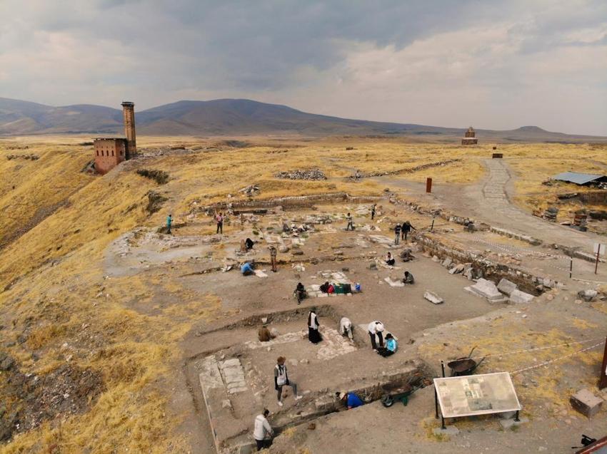 UNESCO mirası Ani'de tarihi keşifler: 7 farklı noktada Selçuklu izleri ortaya çıkıyor!