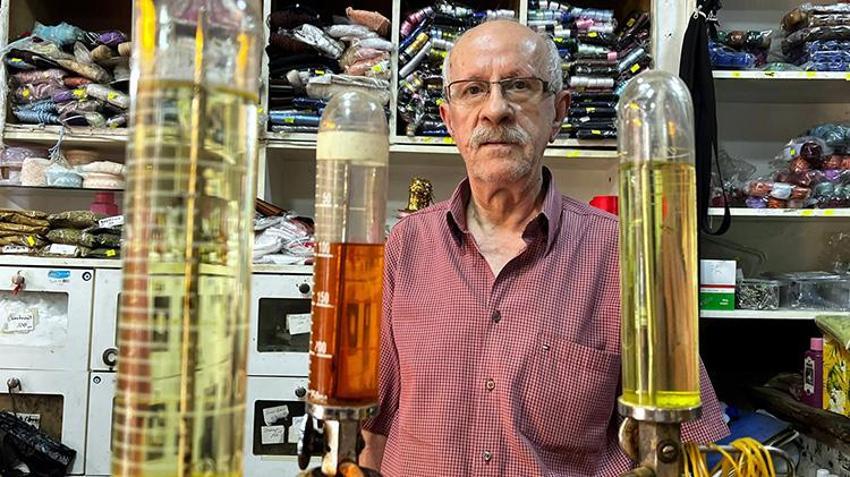 Edirne'de milyonluk sektöre tek başına meydan okuyor! 50 yıldır unutulan bir mesleği yaşatıyor: 'Adeta bir zaman tüneli gibi'