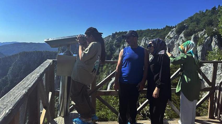 Kastamonu'da adrenalin dolu bir deneyim: Çatak Kanyonu ziyaretçi akınına uğruyor!