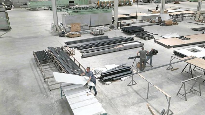 İş insanı tasarladı, kızları yapılmayanı yaptı: 1 tıra 12 tane 1+1 bir daire sığdırdılar