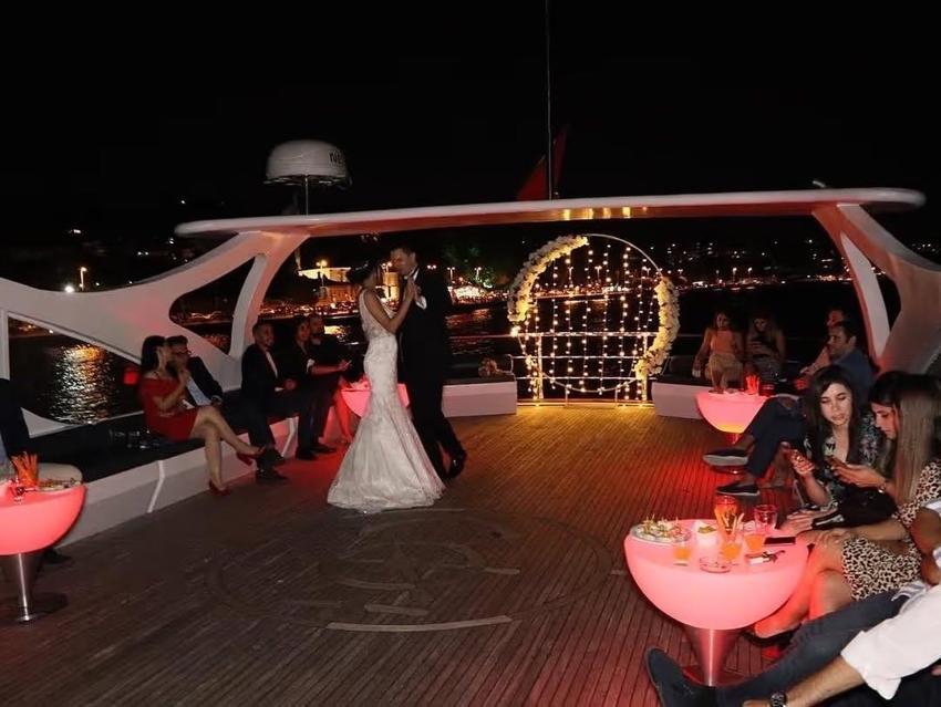 Ailesi bilgisayarda oyun oynadığını düşünürken o işini kurdu! 24 yaşında 'yapamazsın' diyenlere inat patron oldu