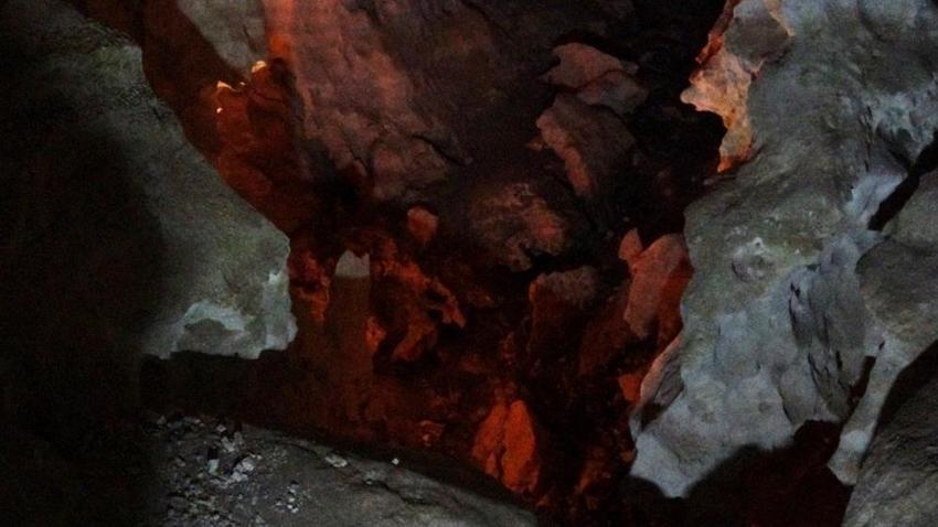 Suları tükendi ama ziyaretçi akını var! Türkiye'nin ilk turistik mağarası Burdur'da yer alıyor