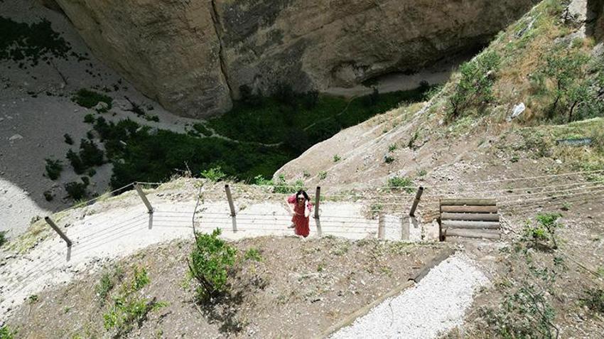 Adrenalin tutkunlarını çağırıyor! Cehennem Deresi'ne ancak zorlu patika yolları aşanlar gidebiliyor