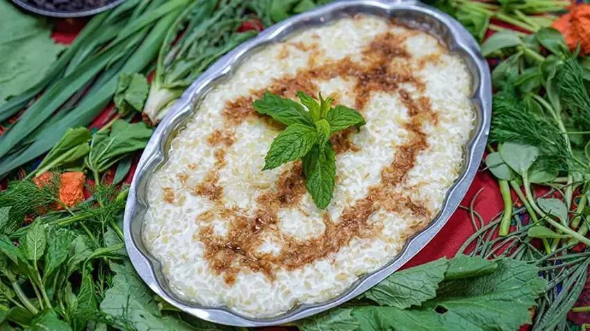 Diyarbakır'da herkes oraya koştu! Şifalı deyince sepet sepet topladılar!