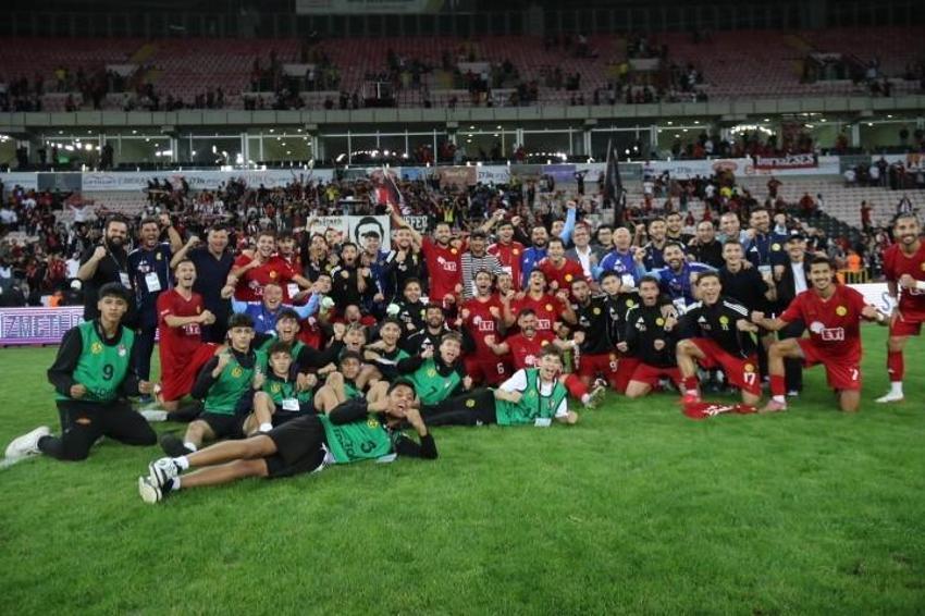 Eskişehirspor son anda kazandı, ortalık karıştı: Kabul edilemez, küme düşsün, kapatsınlar