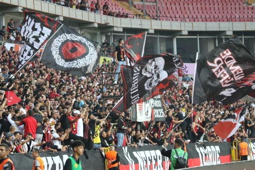 Eskişehirspor son anda kazandı, ortalık karıştı: Kabul edilemez, küme düşsün, kapatsınlar