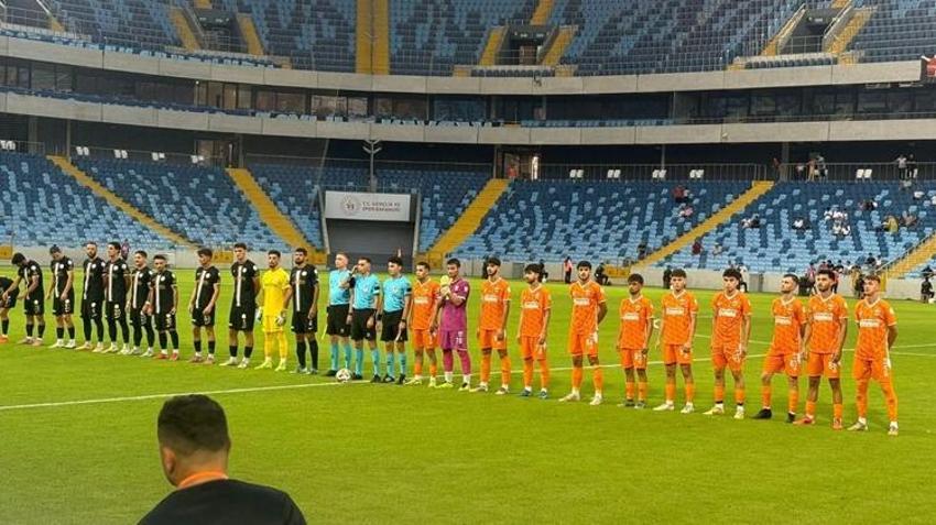 Adanaspor 5 gol yedi! Rezalet ikinci yarıda patladı: Menemen FK’nın doktoru yaptı