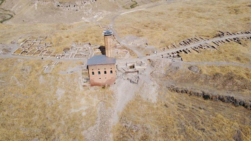 Anadolu'nun ilk Türk camisi Kars'ta bulundu!