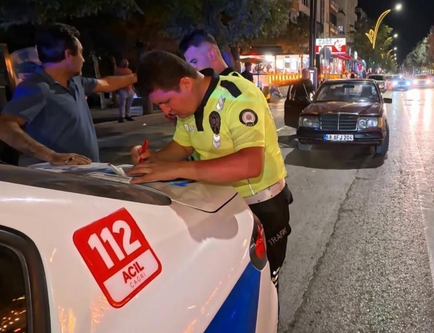 Aksaray'da hareketli gece: Git işini başka yerde yap!