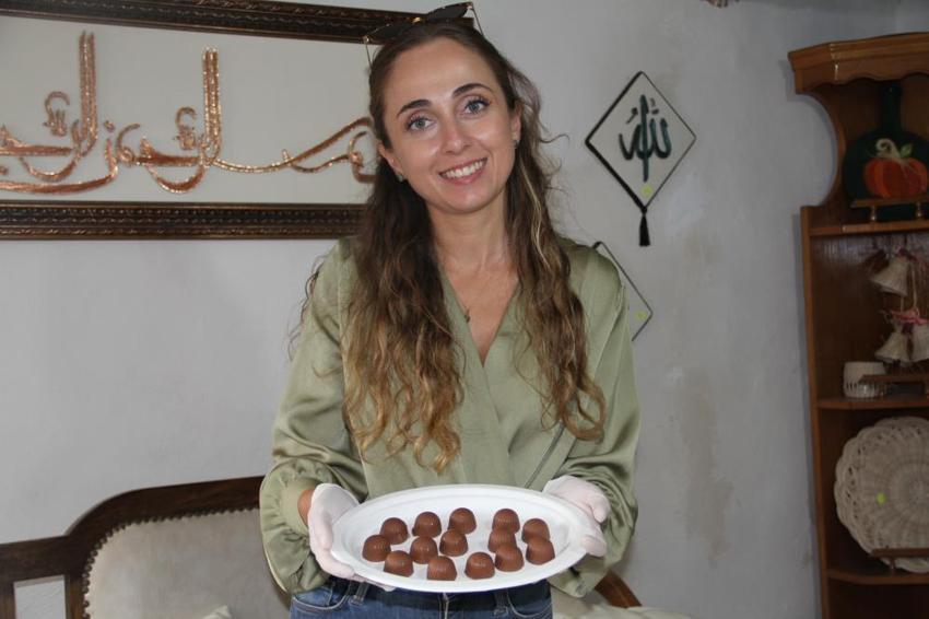 Çankırılı kadın girişimci valiyi dinledi üretime başladı! Çikolatayı yöresel meyve ile buluşturdu
