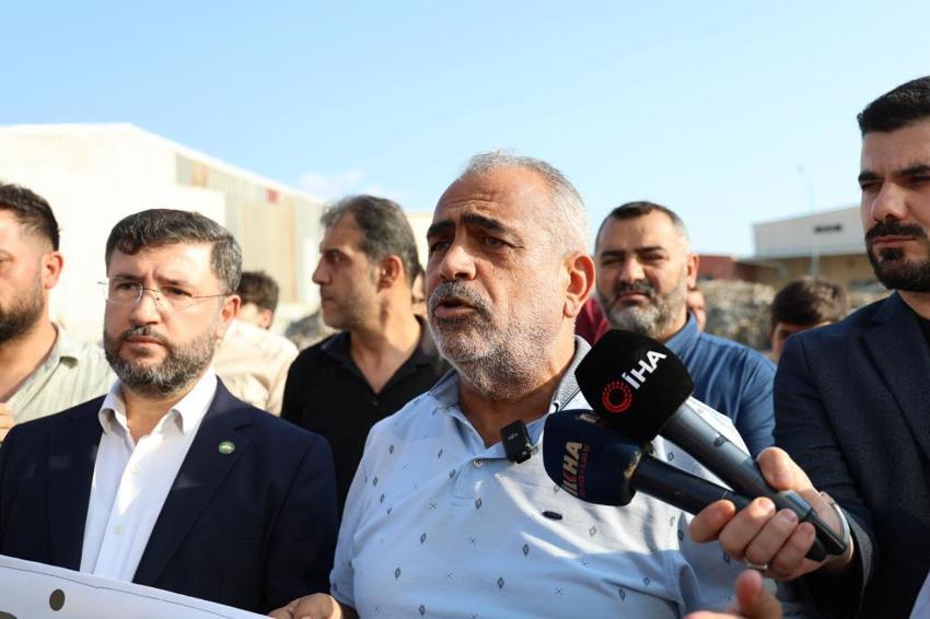 Adana Mobilyacılar Sitesi sular altında: esnaf, belediyelere tepki gösterdi! 'Çöp yığınlarında bir numara olduk'