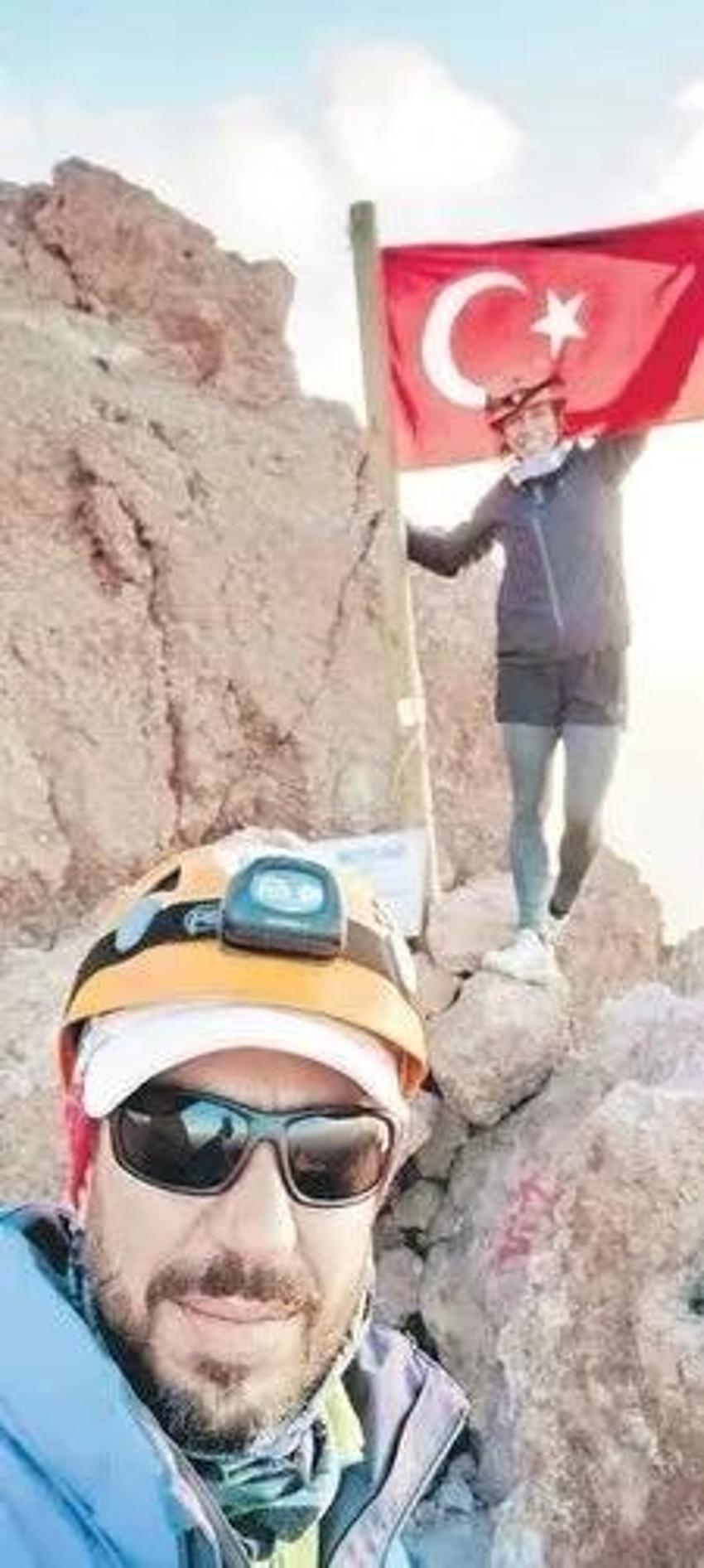 Erciyes'te doğa mucizesi! İki dağcı 3917 metrede keşfetti