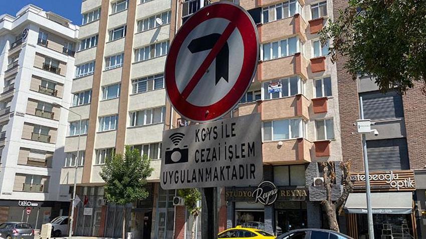 Atatürk Caddesi'nde trafik çilesi bir türlü bitmiyor
