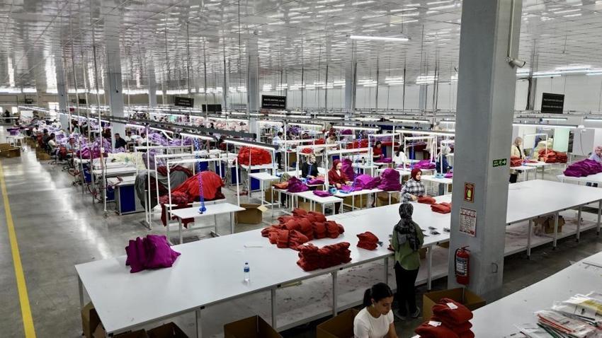 İstanbul'u terk edip 1 milyon dolara köyüne yaptı! Dünya peşine düştü, resmen para basıyor