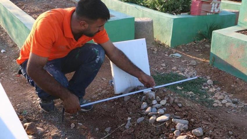 Diyarbakır'da kazmayı vurunca mezardan fışkırdı! Yüzlerce var, her gördüğünde donup kalkıyor