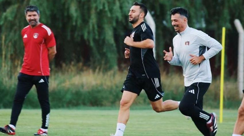Vanspor'da ayrılık! Hakan Kutlu kapıyı gösterdi, yıldız isim terk etti