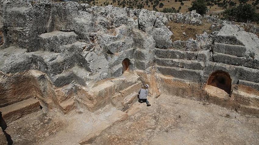 Diyarbakır'da korkunç keşif! Eski taş ocağı meğer 160 çocuğun mezarıymış!