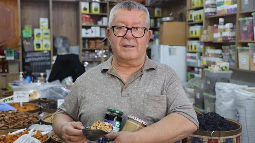40 yıldır üçünü karıştırıp tüketiyor! Tek kaşığı şifa deposu: Hastalık nedir bilmiyorum