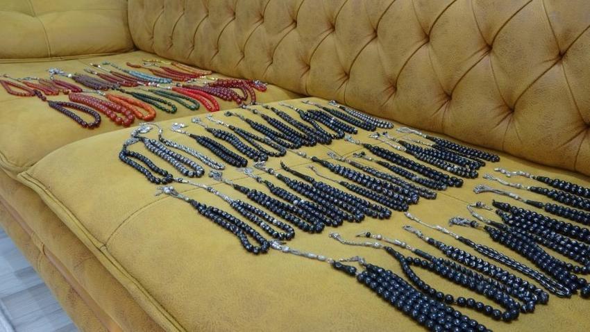 Mahalle muhtarının koleksiyonu servet değerinde! Sadece 1 tanesine 200 bin TL fiyat veriliyor