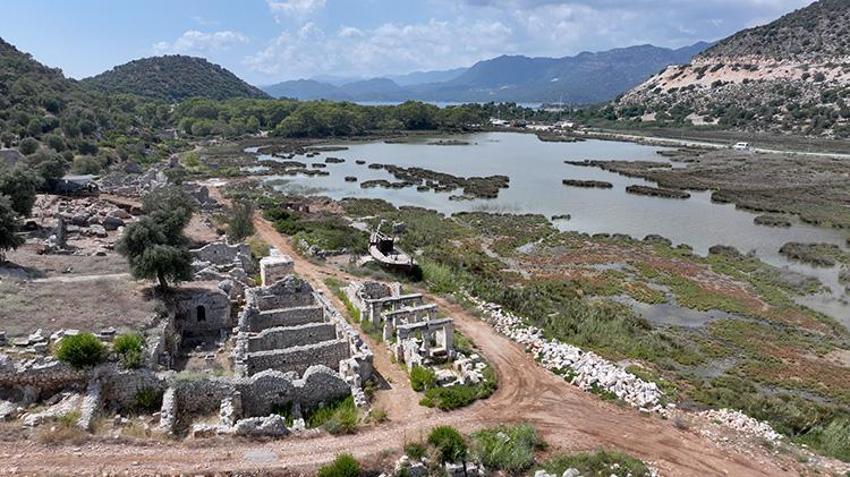 Roma ve Bizans ticaretinin kalbi Antalya'da atıyordu: Akdeniz'in dev antik limanı yeniden gün yüzüne çıkıyor