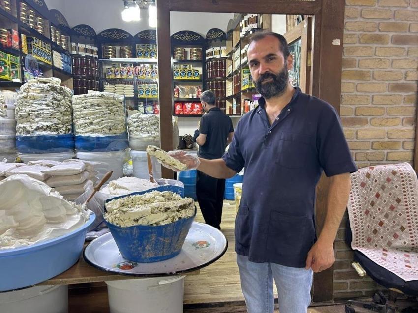 Van'da tescilli lezzet tezgahlarda! Vanlılar kış için hazırlıkları tamamladı