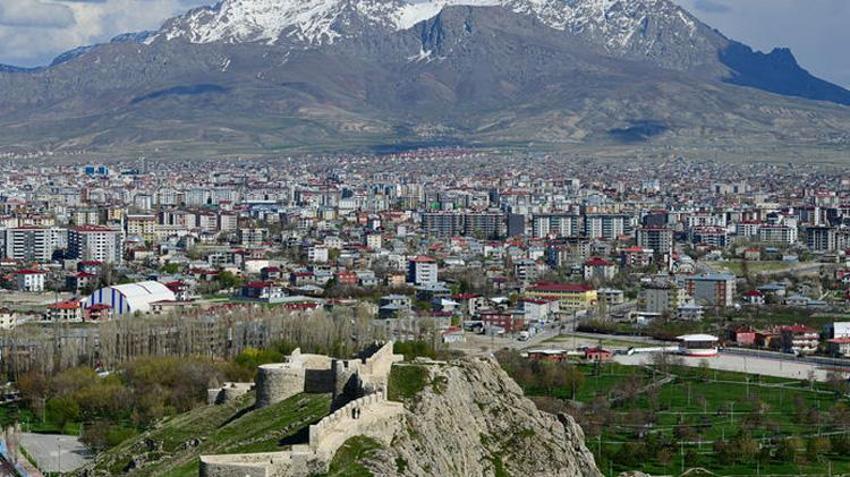 Van konut satışlarında kendi bölgesinin lideri oldu! TÜİK verileri açıklandı işte ağustos ayında Van'da satılan konut sayısı