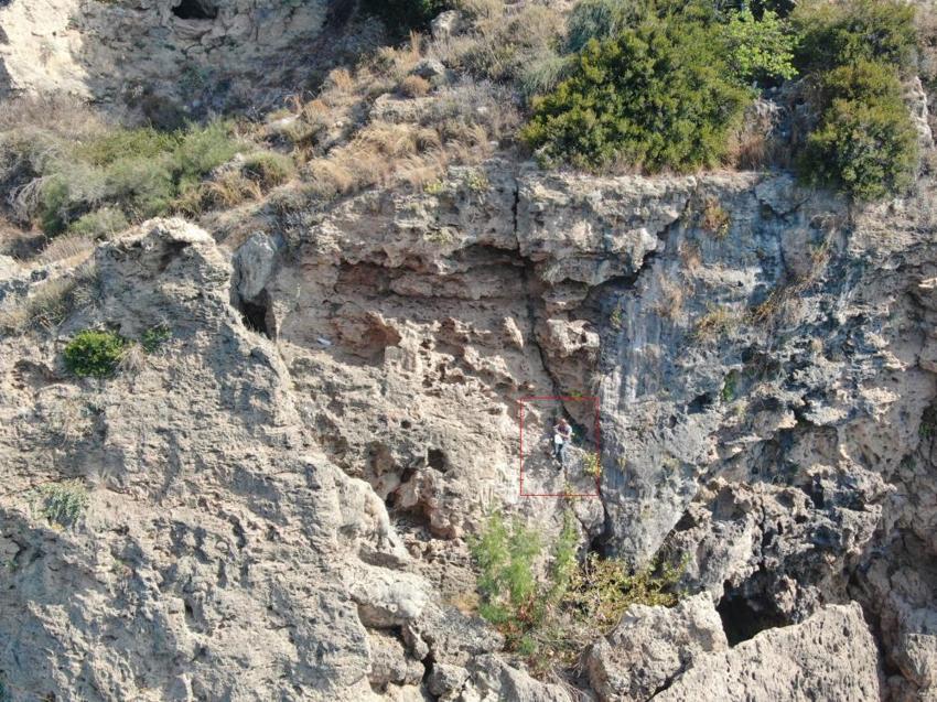 Hastalığına şifa ararken meslek sahibi oldu! Falezlerde düz yolda yürür gibi yürüyor, gören itfaiyeyi arıyor
