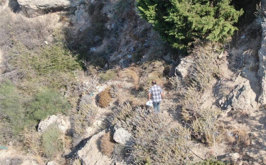 Hastalığına şifa ararken meslek sahibi oldu! Falezlerde düz yolda yürür gibi yürüyor, gören itfaiyeyi arıyor